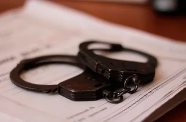 Херсонская прокуратура требует в суде 8 лет тюрьмы для херсонца, ударившего прохожего ножом