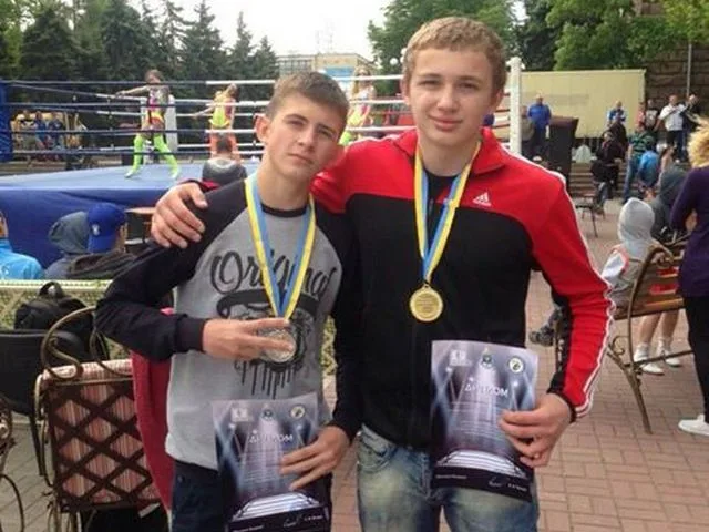 Юные херсонские спортсмены получили золото и серебро Всеукраинского турнира по боксу