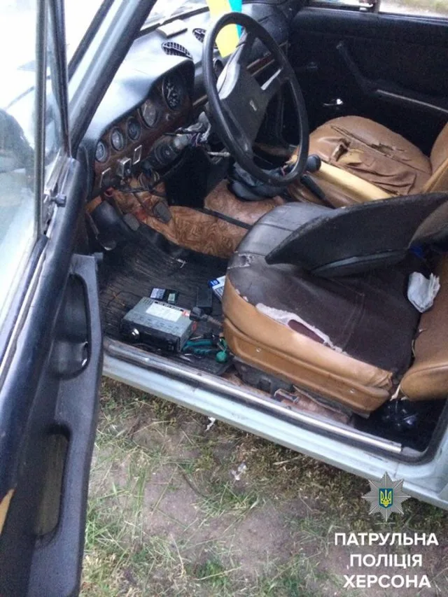 Патрульные задержали в Херсоне автомобильного вора «на горячем»