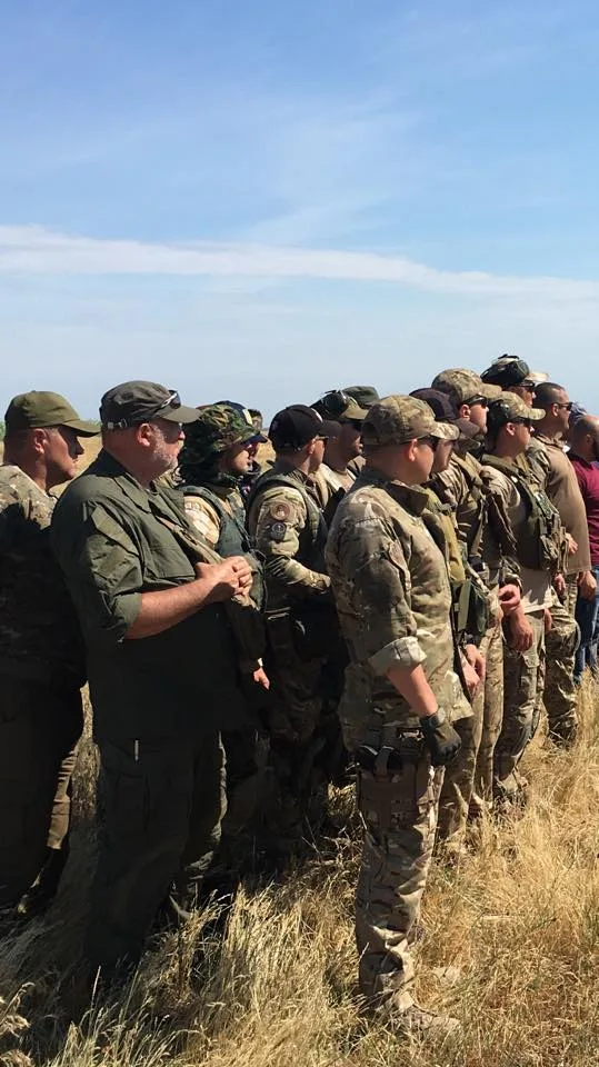 На Херсонщине  проходят совместные военные  учения 56-й бригады и территориальной обороны