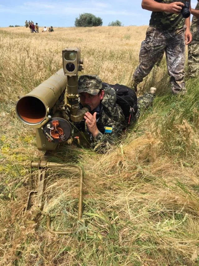 На Херсонщине  проходят совместные военные  учения 56-й бригады и территориальной обороны