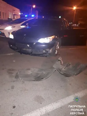 Пьяный херсонец на BMW врезался в заправку