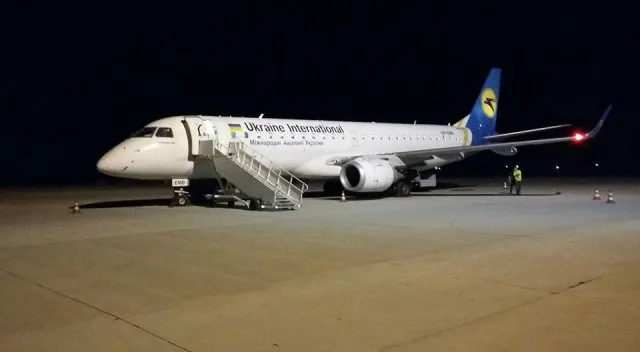 Авиакомпания МАУ выделила самолет для съемок клипа о Херсонщине
