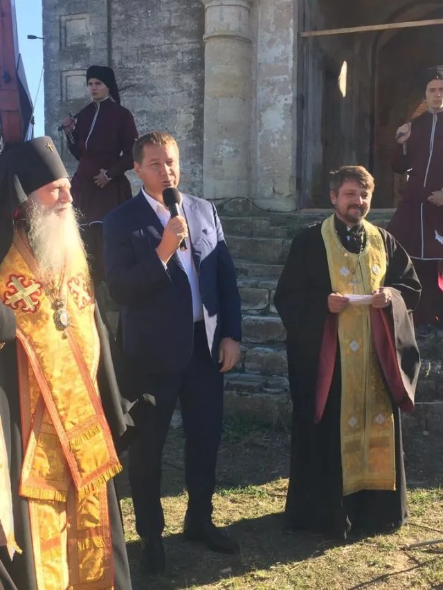 В Геройском освящают купол и крест на храм святого праведного Петра Калнышевского