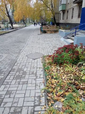 Херсонцам «открыли глаза» на дворовые проезды – какими они, оказывается, могут быть!