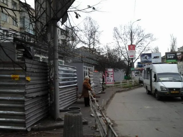 Херсонцев возмущает внешний вид остановок