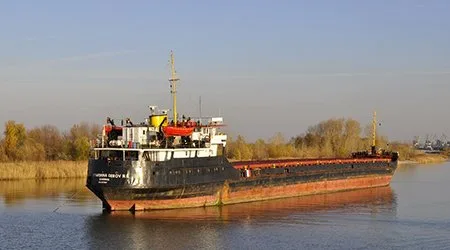 Пятерых херсонских моряков отправили выживать в охваченную войной Сирию
