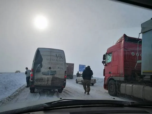 Херсонец о дороге на Киев: Берите хороший запас времени и полный бак топлива