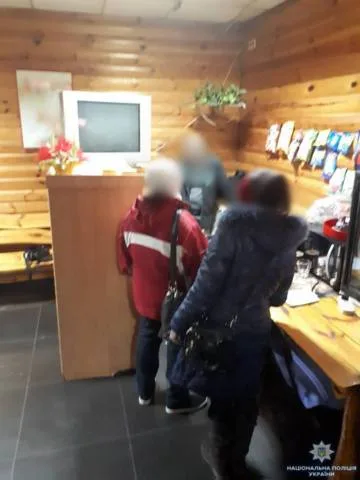 В Херсоне полицейские разоблачили трех сводниц в возрасте от 50 лет. Подробности
