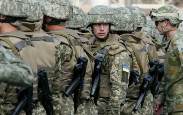 В Новой Збурьевке военные избили местных парней?