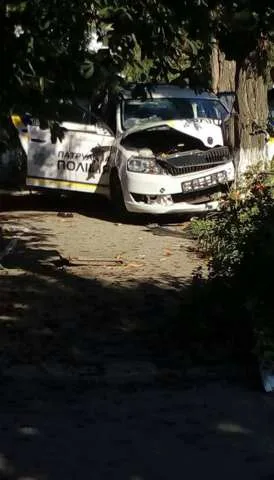 На Херсонщине патрульная машина “не вписалась в поворот”
