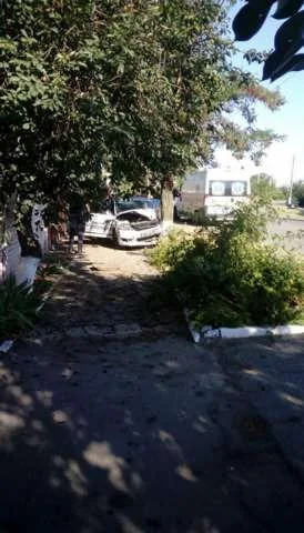 На Херсонщине патрульная машина “не вписалась в поворот”