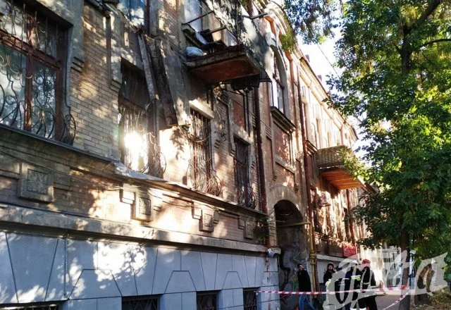 Херсонский балконопад: ремонтировать свою собственность горожане должны сами