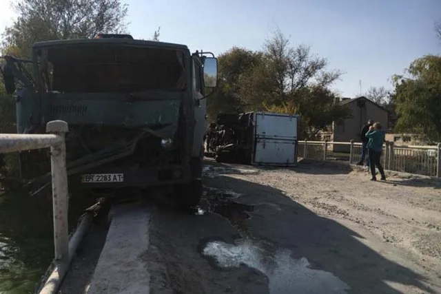 На разрушенной дороге авариям нет конца