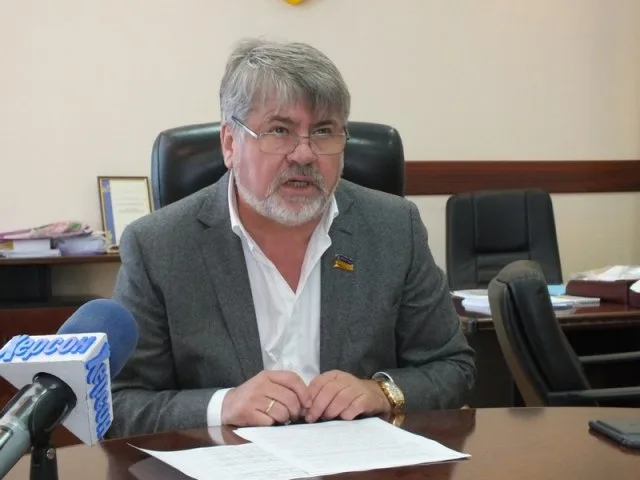 Замглавы Херсонского облсовета утверждает, что депутат Дроговоз украл на поставках молочной продукции миллион гривен