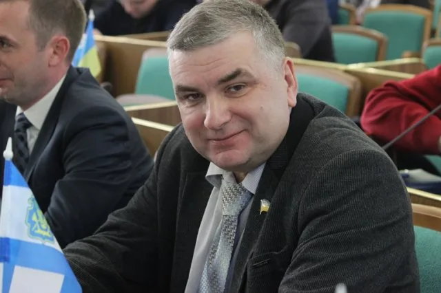 Замглавы Херсонского облсовета утверждает, что депутат Дроговоз украл на поставках молочной продукции миллион гривен