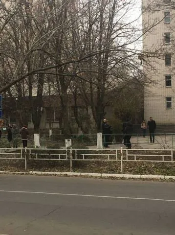 Заминировали общежитие ХГУ