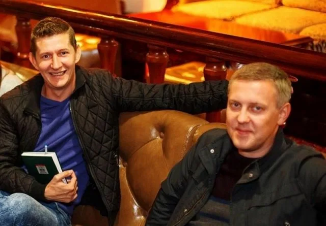В Херсоне вокруг билборда «Спорт Лайф» спилили деревья японской софоры