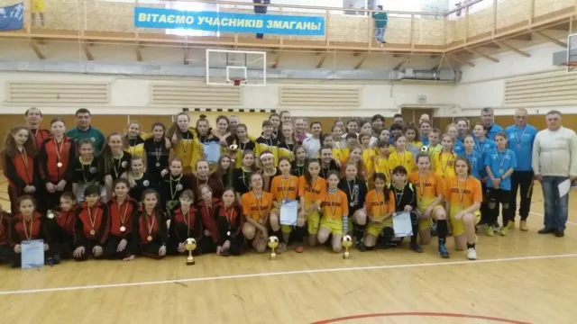 Херсонская команда девушек привезла золото с чемпионата Украины по футзалу