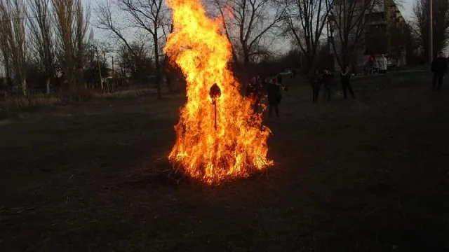 У передмісті Херсона прощалися з зимою