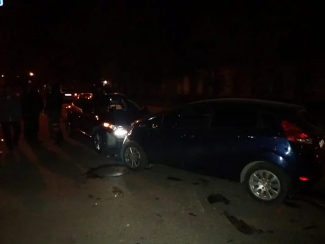 В Херсоне – вечернее ДТП с участием трех авто, полиция долго не едет