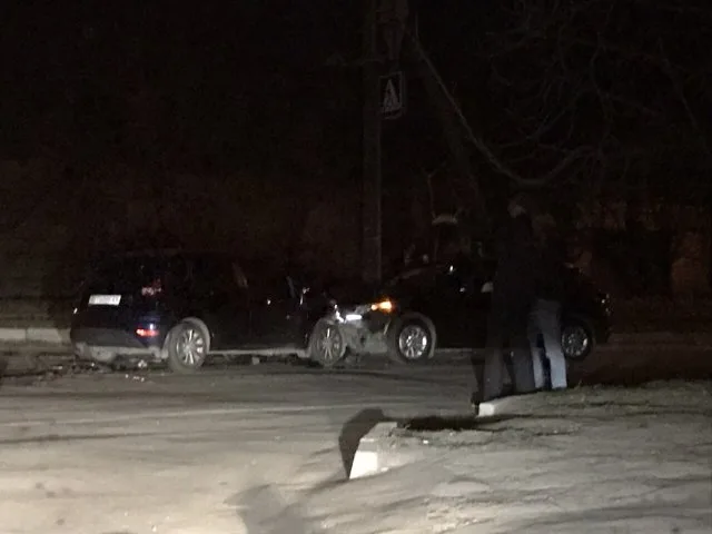 В Херсоне – вечернее ДТП с участием трех авто, полиция долго не едет