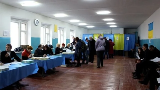 «Таких смешных выборов я еще не видел». Проблемы и казусы в работе Новокаховской ОИК