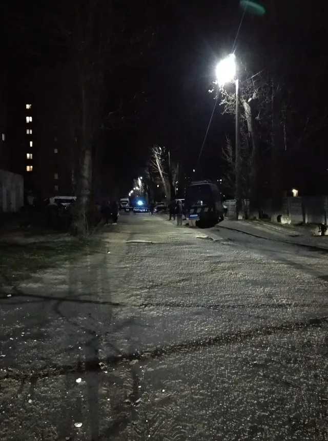 В полиции подтвердили факт переговоров с мужчиной, который угрожает взорвать гранату
