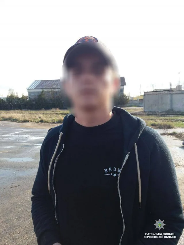 В Херсоне патрульные задержали двух вероятных похитителей железнодорожных рельсов