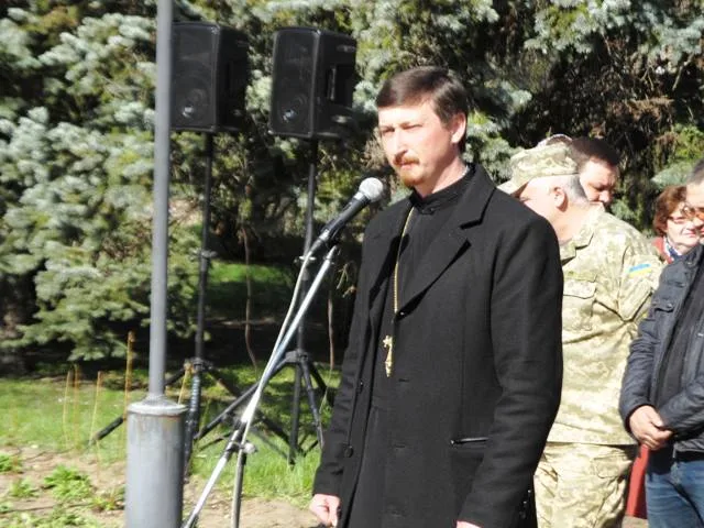 В Новой Каховке торжественно провели в ряды ВСУ первых призывников