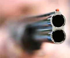 В Херсоне полицейские задержали мужчину, который застрелил соседа из ружья