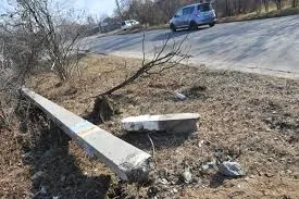 В Чернобаевке провели выходной без света из-за сбитой опоры ЛЭП