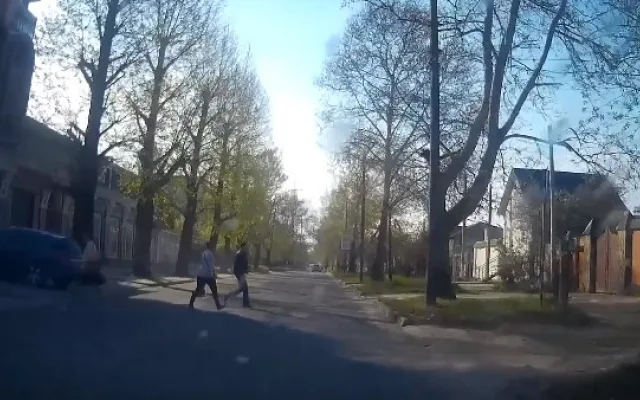 В Херсоне пешеходы смело “бросаются” под колеса автомобилей