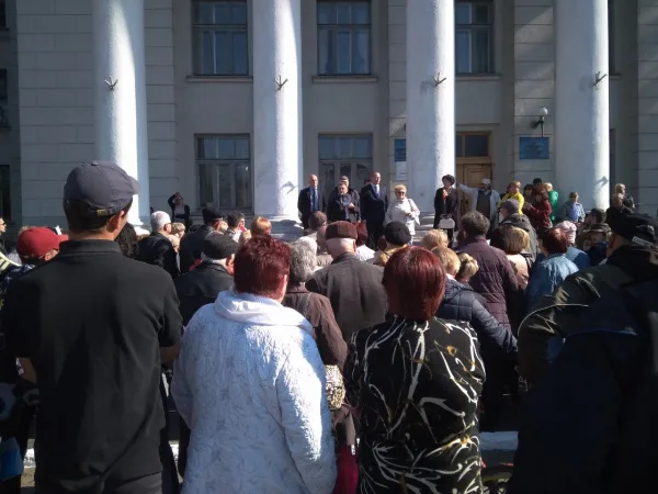 Антитарифный митинг в Новой Каховке: власть и народ друг друга не услышали