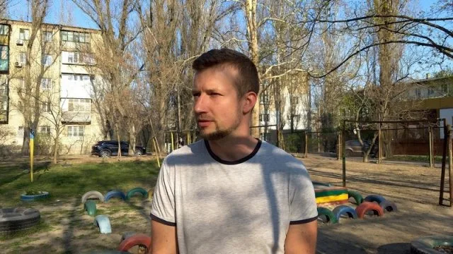 В Херсоне жители ул. Железнодорожной готовы перекрывать железную дорогу