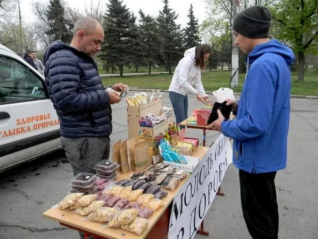 В Херсоне прошла уличная акция «Быть здоровым – значит быть свободным»
