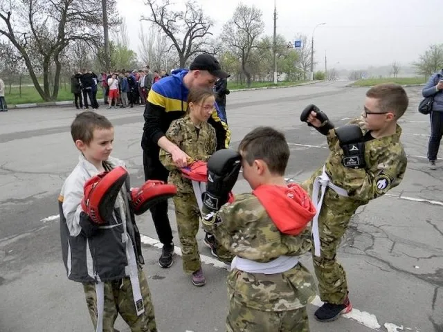 В Херсоне прошла уличная акция «Быть здоровым – значит быть свободным»