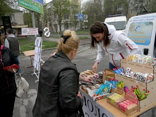 В Херсоне прошла уличная акция «Быть здоровым – значит быть свободным»