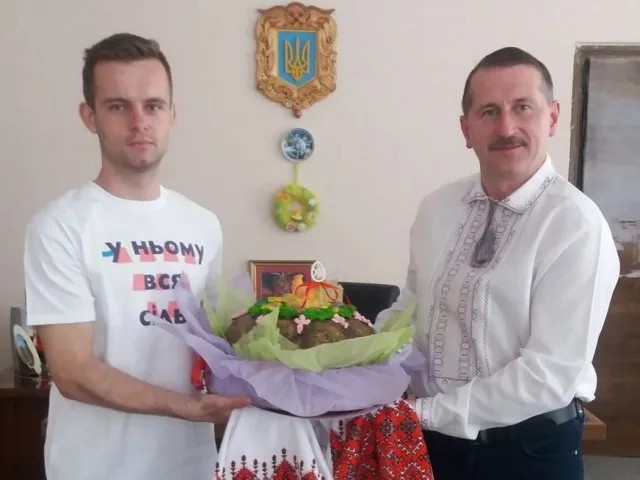 Дрогобычане и новокаховчане обменялись Пасхальными подарками