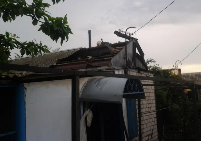 В Геническом районе тушили пожар в дачном кооперативе