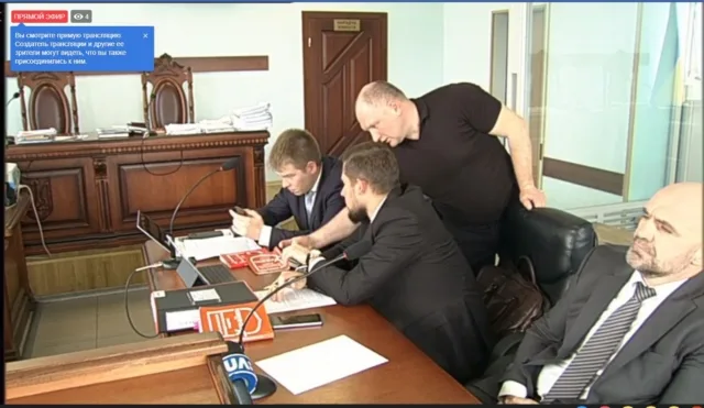 Судьи по делу главы Херсонского облсовета Владислава Мангера взяли самоотвод