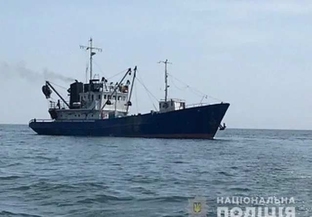 За геническими рыбаками запорожская полиция устроила погоню