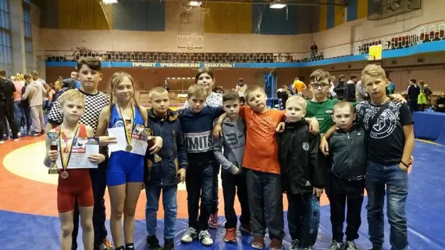 Каховские борцы на Всеукраинском турнире завоевали серебряную и бронзовую медали