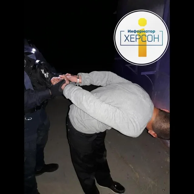 В Геническом районе ограбили и пытались изнасиловать несовершеннолетнюю
