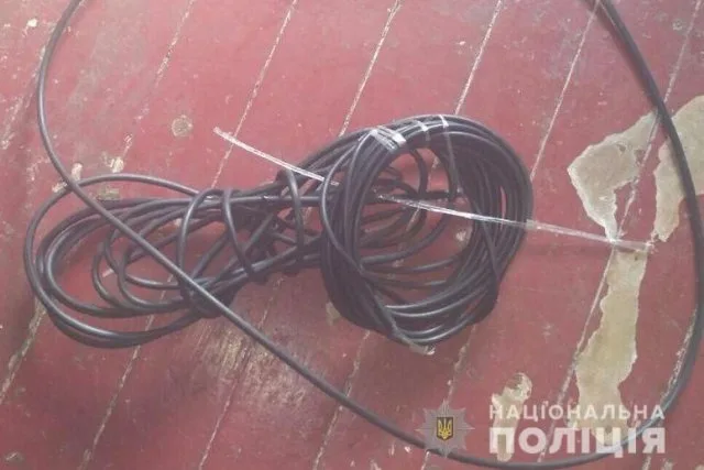 В Каховке участковые полицейские разоблачили вора телефонного кабеля