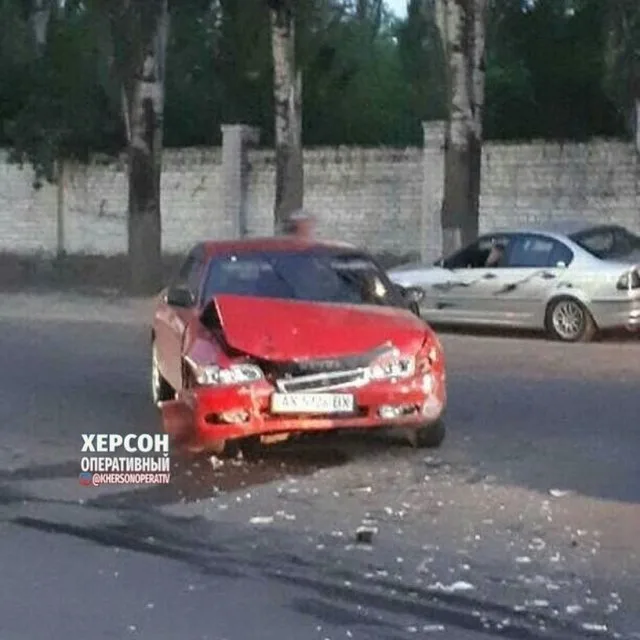 В Херсоне – ДТП. Движение затруднено