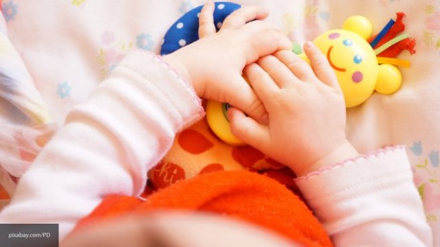 В Геническе из семьи наркоманов забрали двух детей
