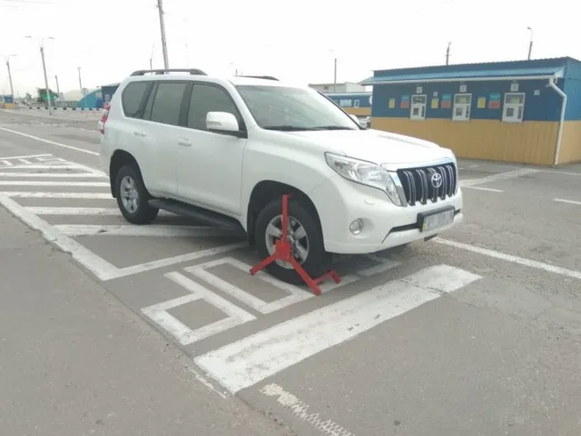 Пограничники обнаружили два автомобиля, которые разыскивал Интерпол