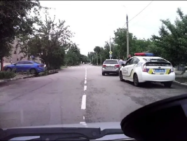 В Херсоне дорогу не поделили две иномарки
