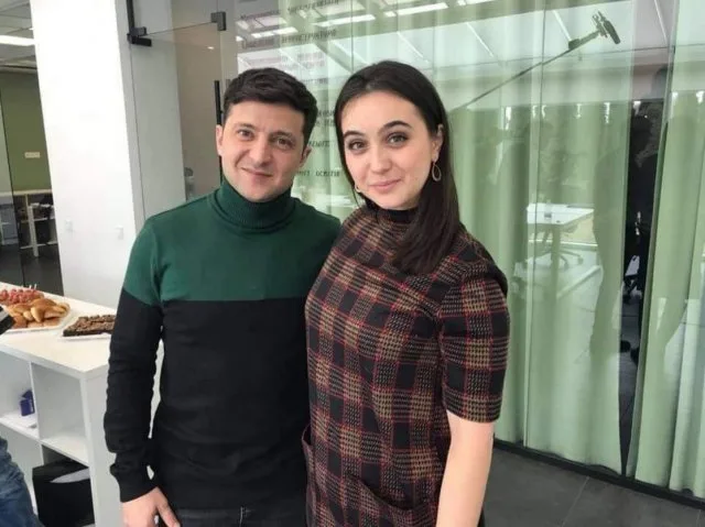 Оклад херсонски, ставшей спикером Зеленского, составляет почти 16 тыс. гривен
